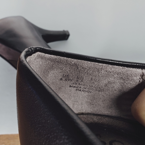 Classic black heels - office - Size 8.5M - Picture 11 of 11